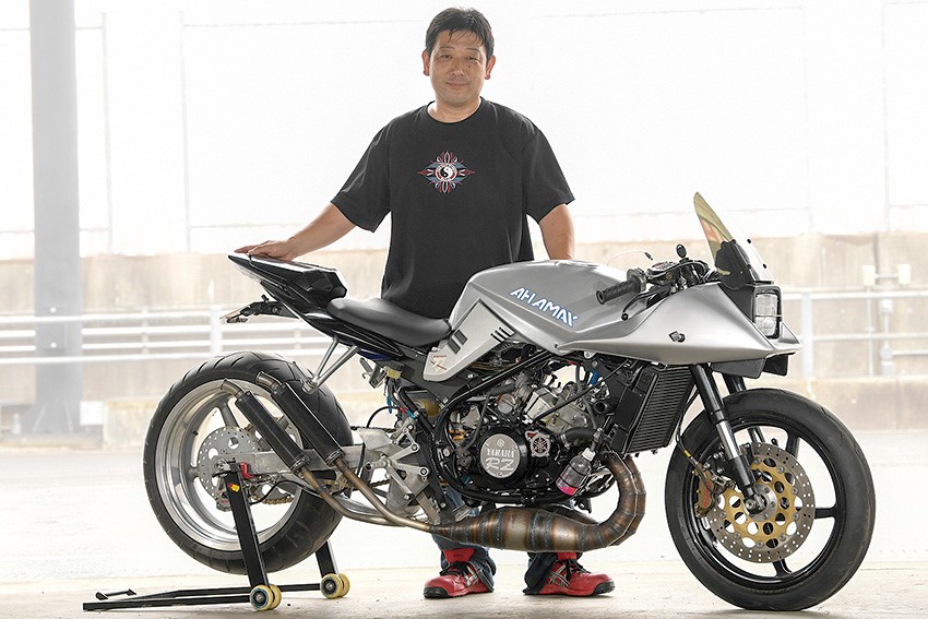 Katana Yamaha 2-stroke hybrid motorcycle
